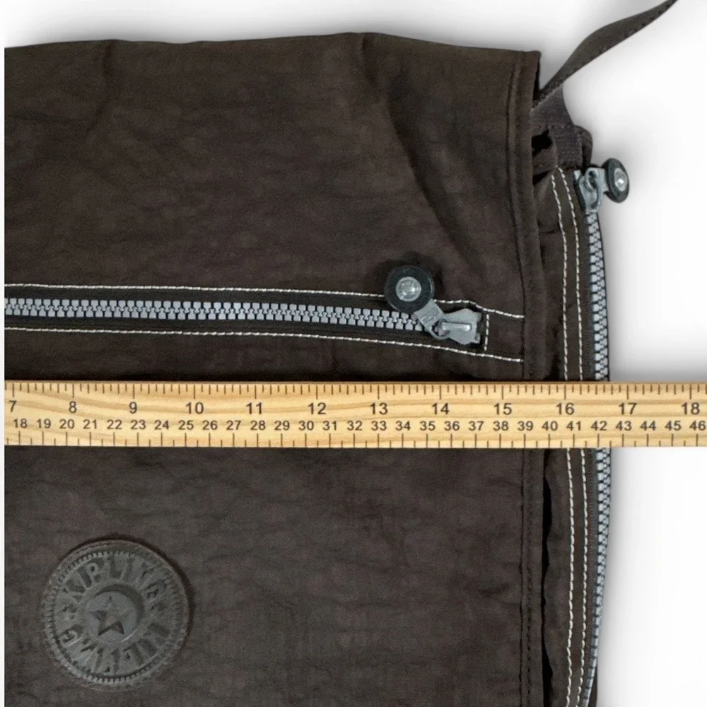 Kipling‎ Messenger Bag Nylon Charcoal Adjustable Strap Pockets Expandable